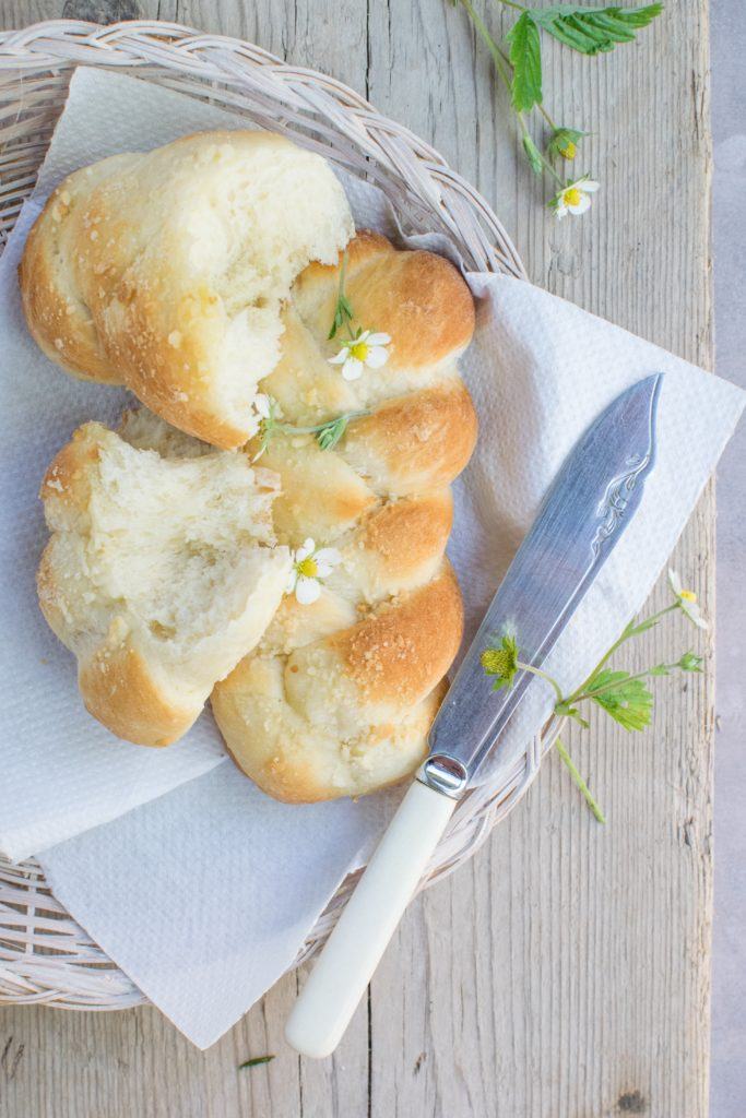 how-do-you-make-garlic-bread