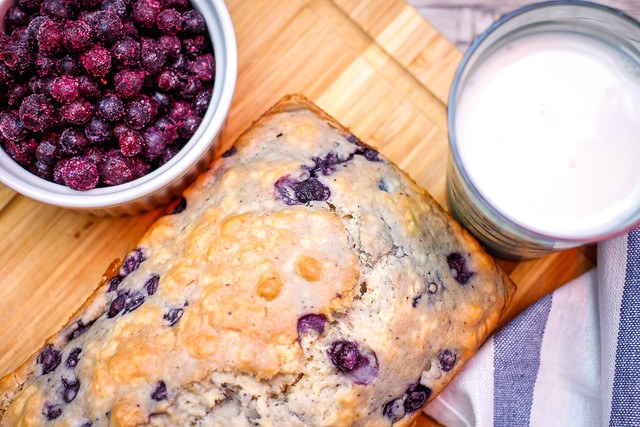 blueberry muffin bread